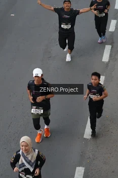 Runner Photo 1654041