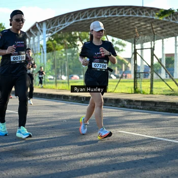 Runner Photo 1654297