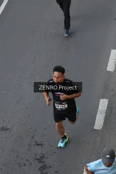 Runner Photo 1654317