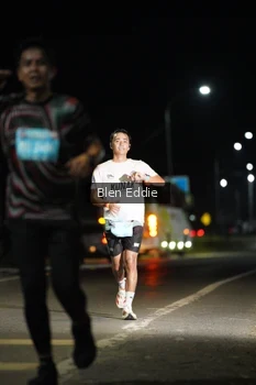 Runner Photo 1654328