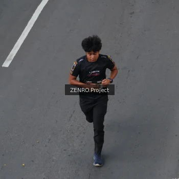 Runner Photo 1654353