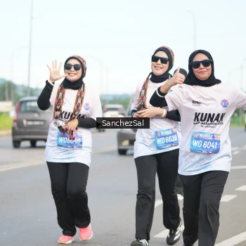 Runner Photo 1654743