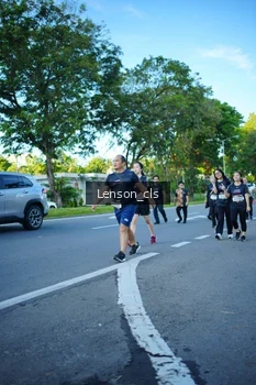 Runner Photo 1654992