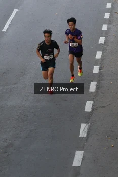 Runner Photo 1655197