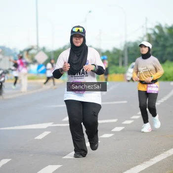 Runner Photo 1655408