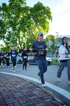 Runner Photo 1655629