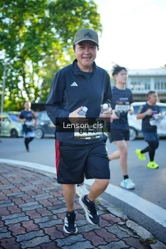 Runner Photo 1655683