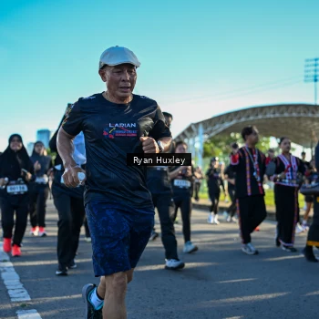 Runner Photo 1655687