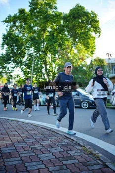 Runner Photo 1655719