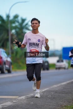 Runner Photo 1655721