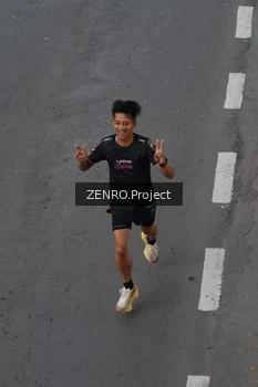 Runner Photo 1655722