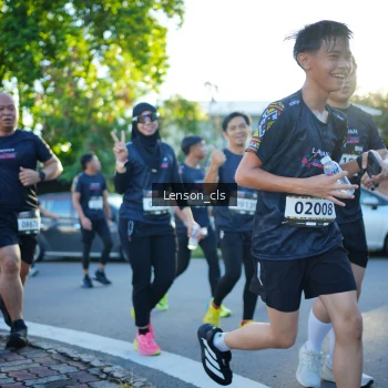 Runner Photo 1655751