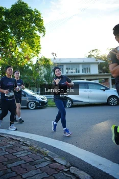 Runner Photo 1655780