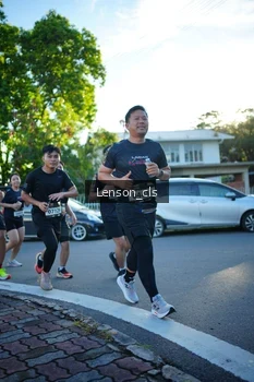 Runner Photo 1655811