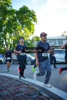 Runner Photo 1655834