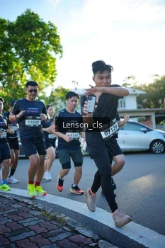 Runner Photo 1655875