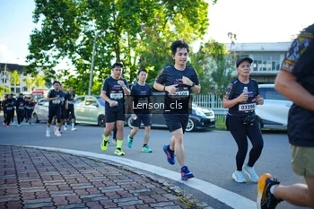 Runner Photo 1655943