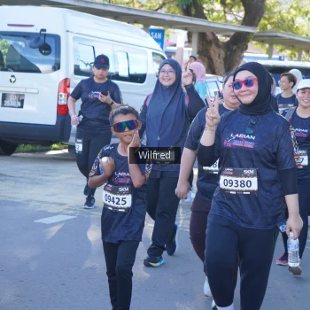 Runner Photo 1656108