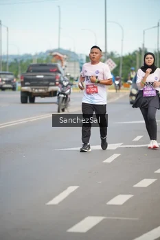 Runner Photo 1656113