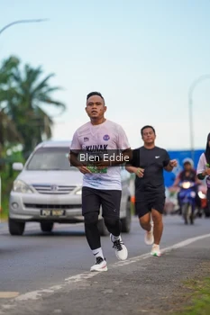 Runner Photo 1656170