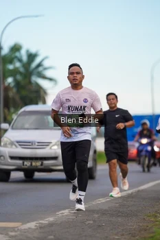Runner Photo 1656180