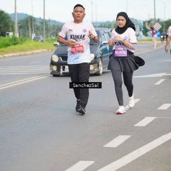 Runner Photo 1656207