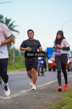 Runner Photo 1656220