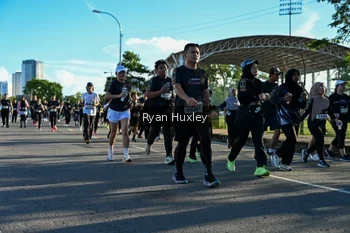 Runner Photo 1656237