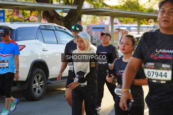 Runner Photo 1656295