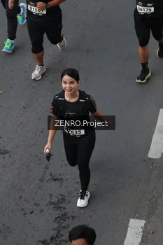 Runner Photo 1656341