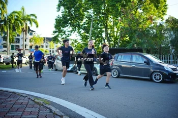 Runner Photo 1656344