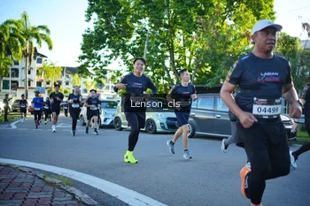Runner Photo 1656351