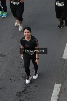 Runner Photo 1656377