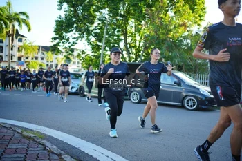 Runner Photo 1656480