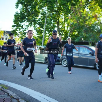 Runner Photo 1656496