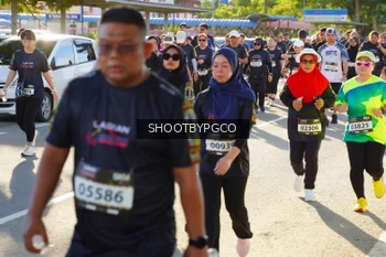 Runner Photo 1656549
