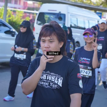 Runner Photo 1656585