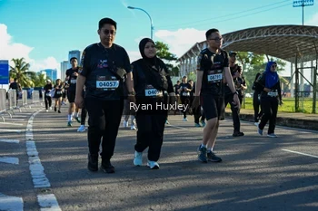 Runner Photo 1656591