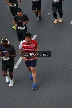 Runner Photo 1656632