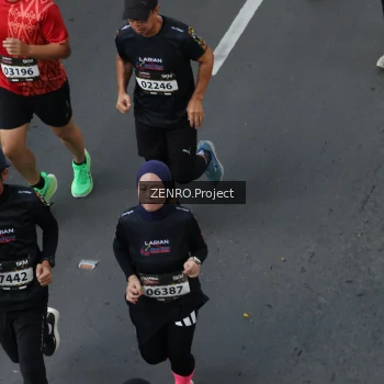 Runner Photo 1656797