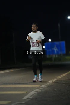 Runner Photo 1657040