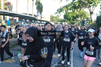 Runner Photo 1657138