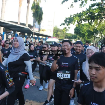 Runner Photo 1657149