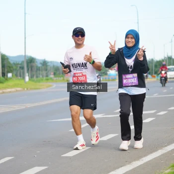 Runner Photo 1657324