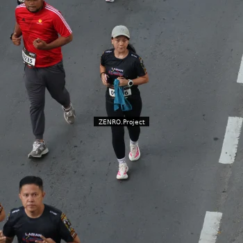 Runner Photo 1657343