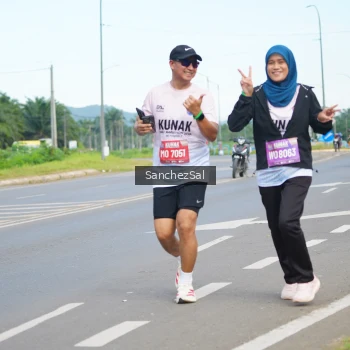 Runner Photo 1657384