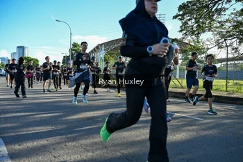 Runner Photo 1657390