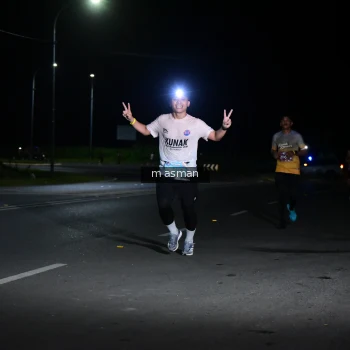 Runner Photo 1657560