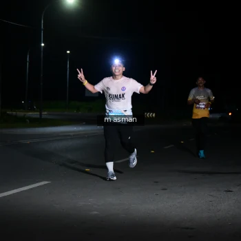 Runner Photo 1657583