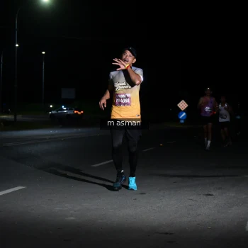 Runner Photo 1657599